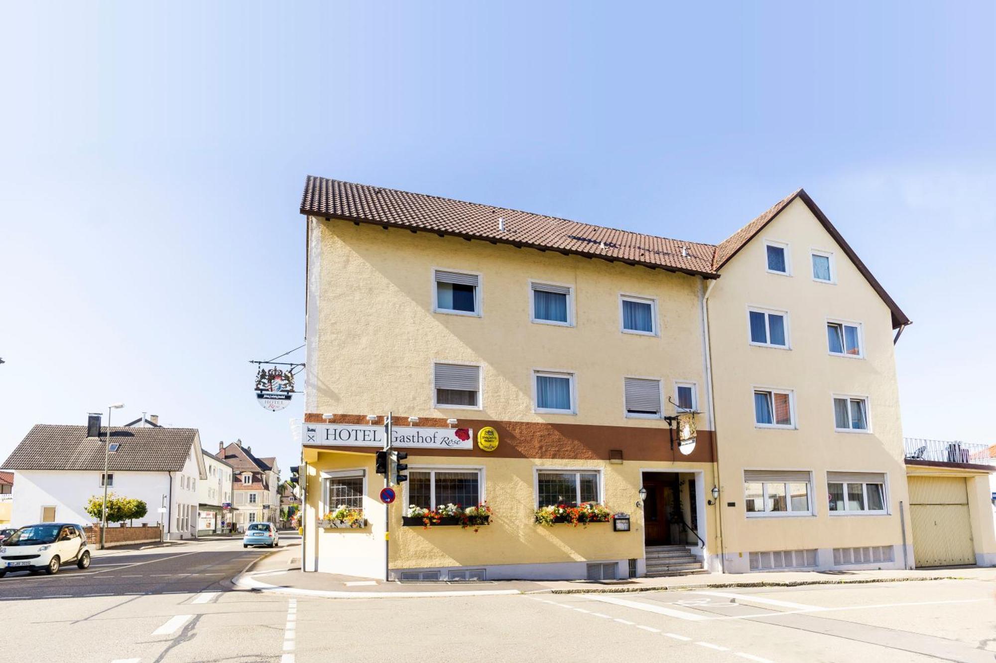 Hotel Gasthof Rose Gunzburg Bagian luar foto